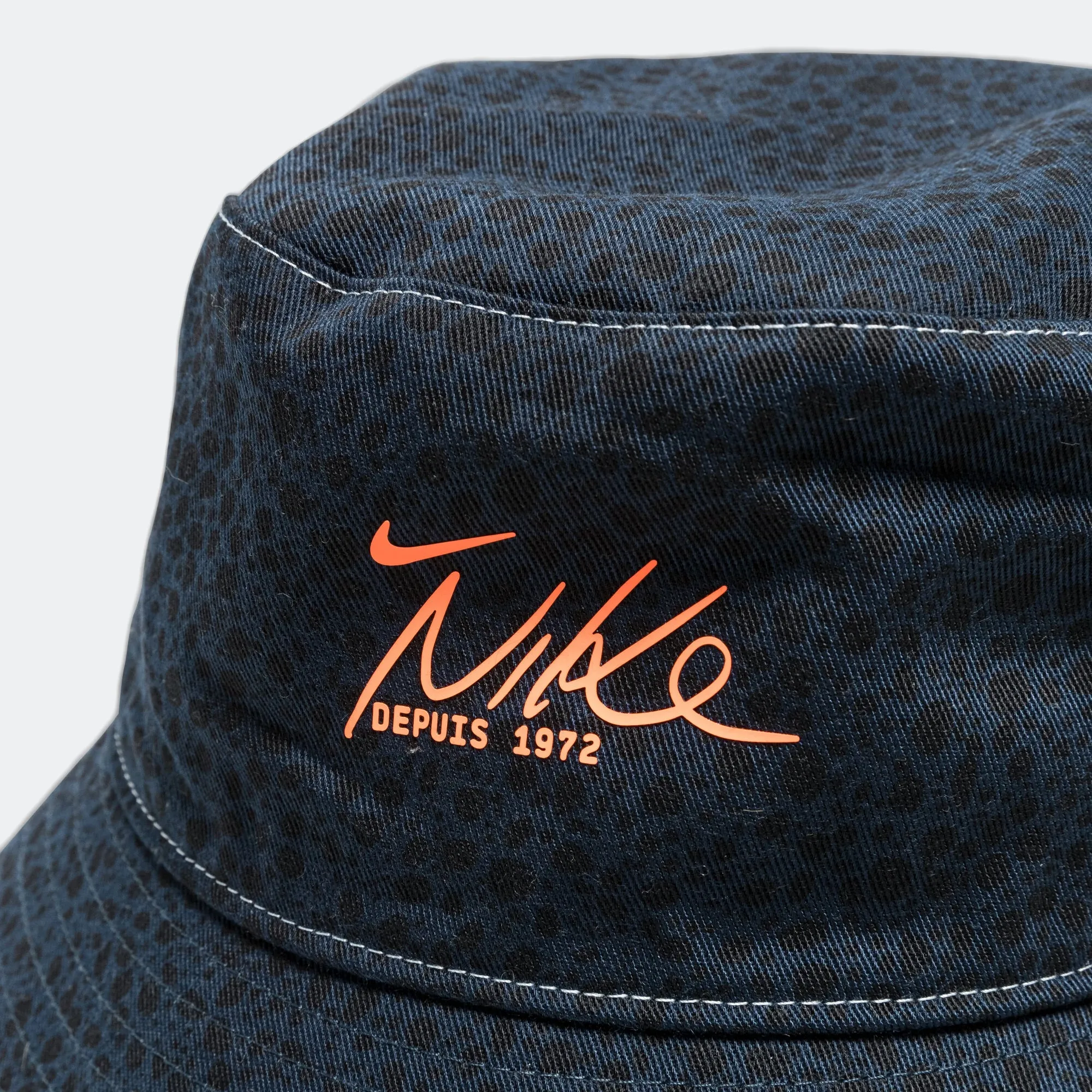 Apex Electric Bucket Hat - Dark Obsidian/Football Grey