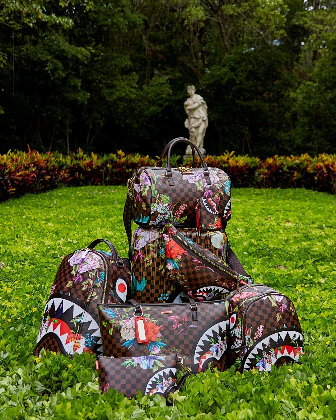 Garden Of Sharks Backpack (dlxv)