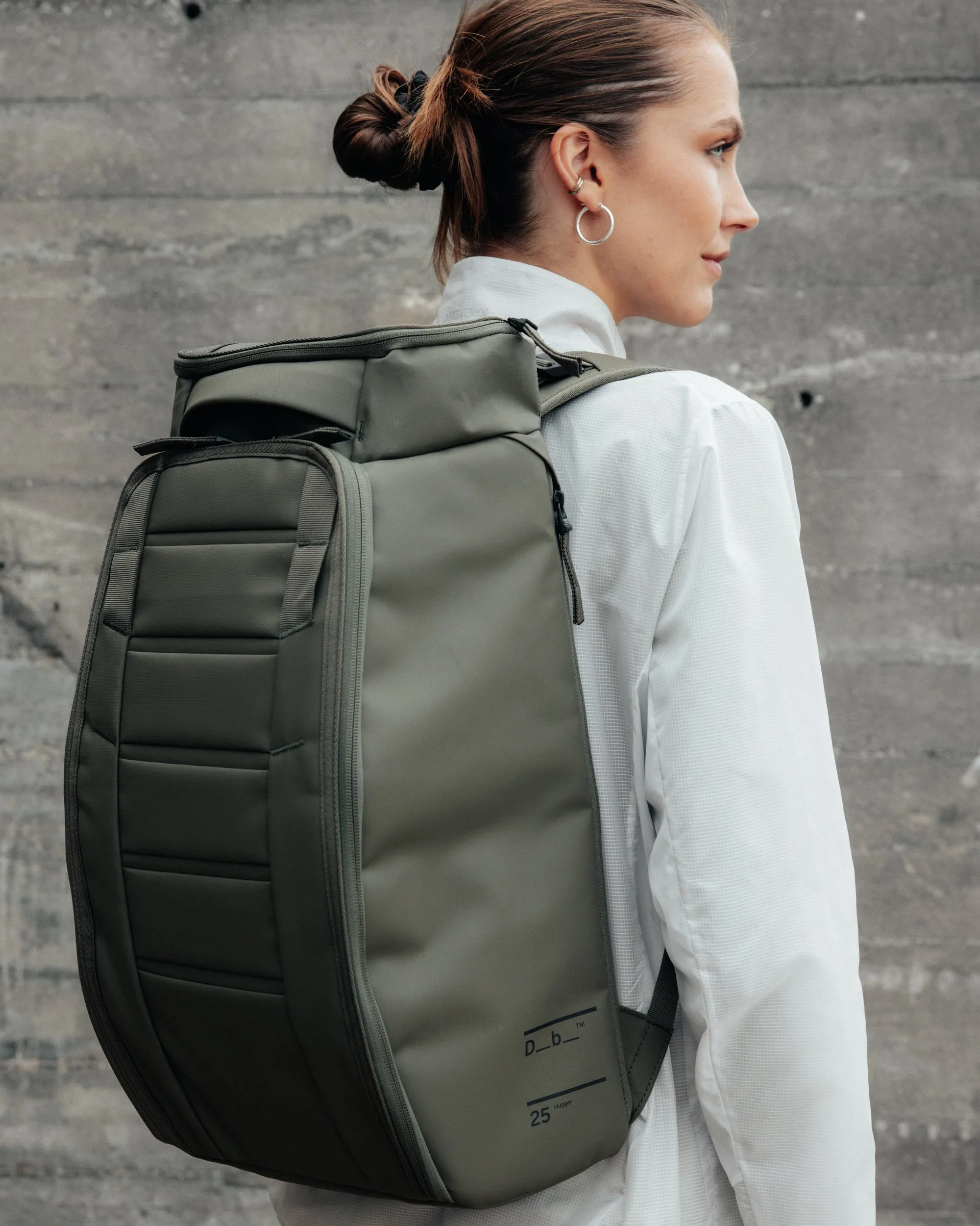 Hugger Backpack 25L Moss Green